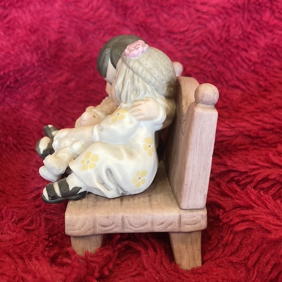 Kim Anderson’s Pretty as a Picture “Charity, Giving from the Heart” - Picture 5 of 9